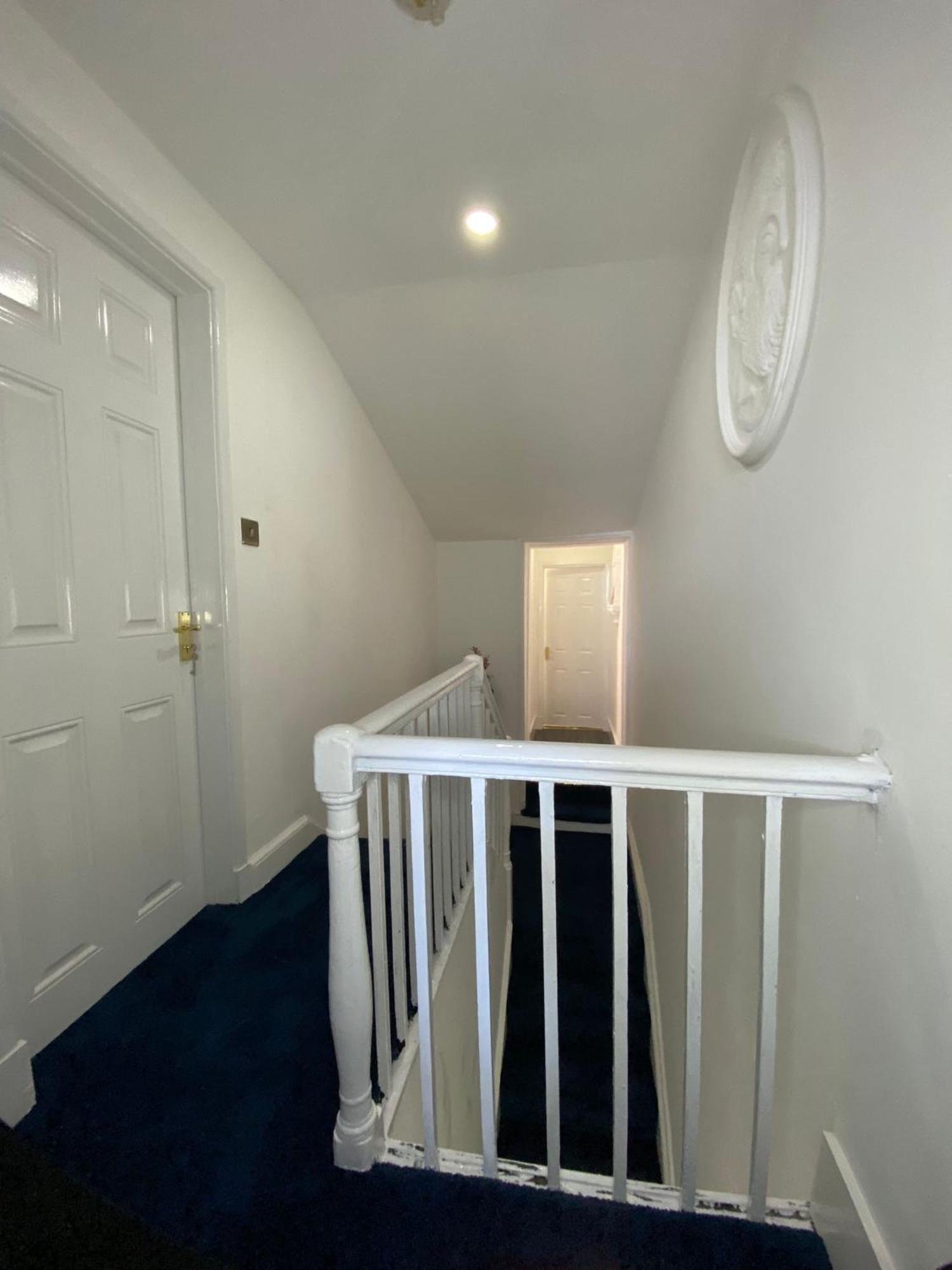 Apartment Aquarius - Sea View - Sleeps Seven Blackpool
